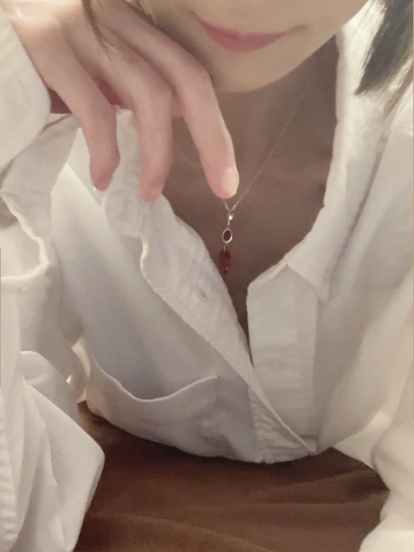 桐谷 ゆい|セラピスト|大阪・日本橋のメンズエステ -プチナチュラ-